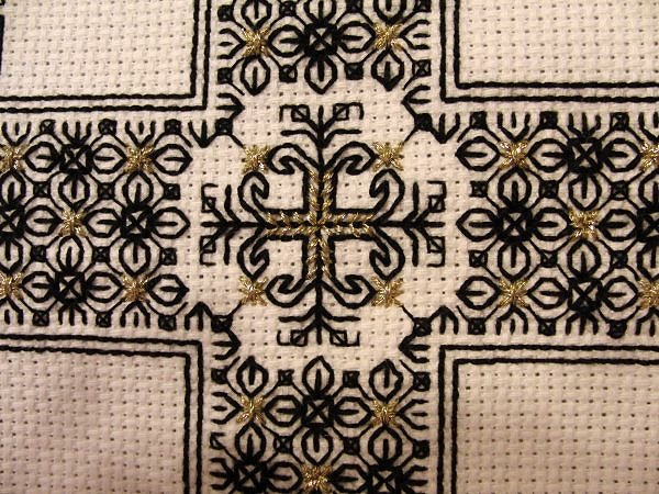 cross stitch celtic cross closeup of the middle stitching